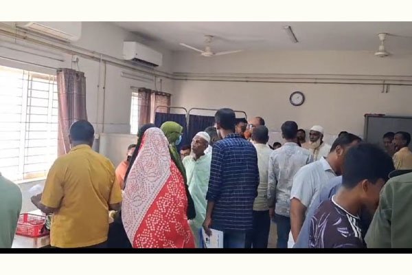 ভোরের আকাশ