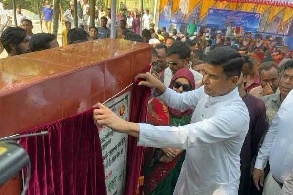 ভোরের আকাশ