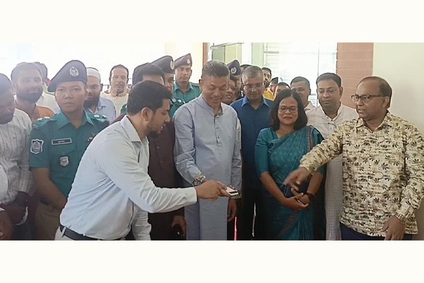 ভোরের আকাশ